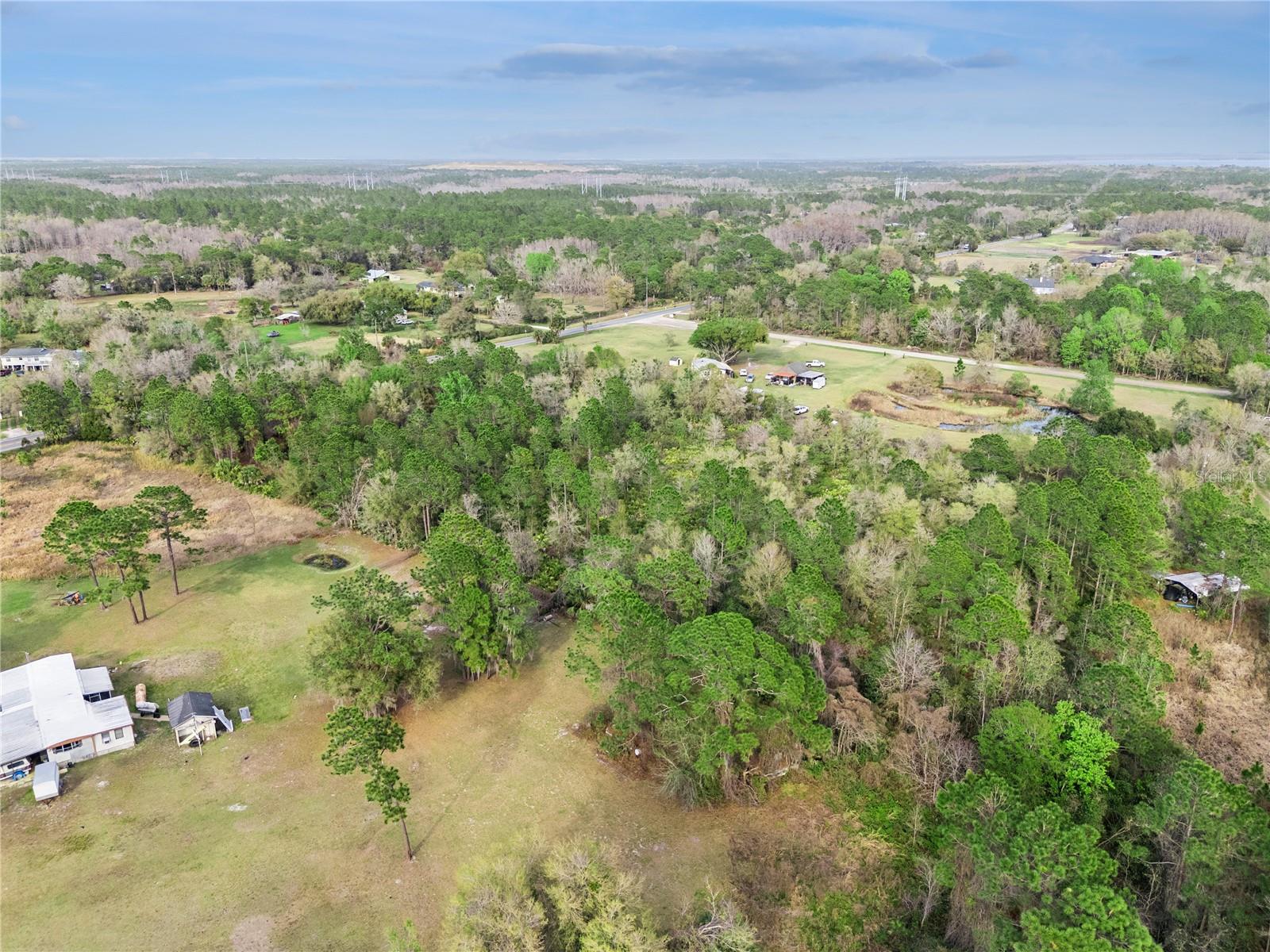 541 E Osceola Rd Property Photo 23