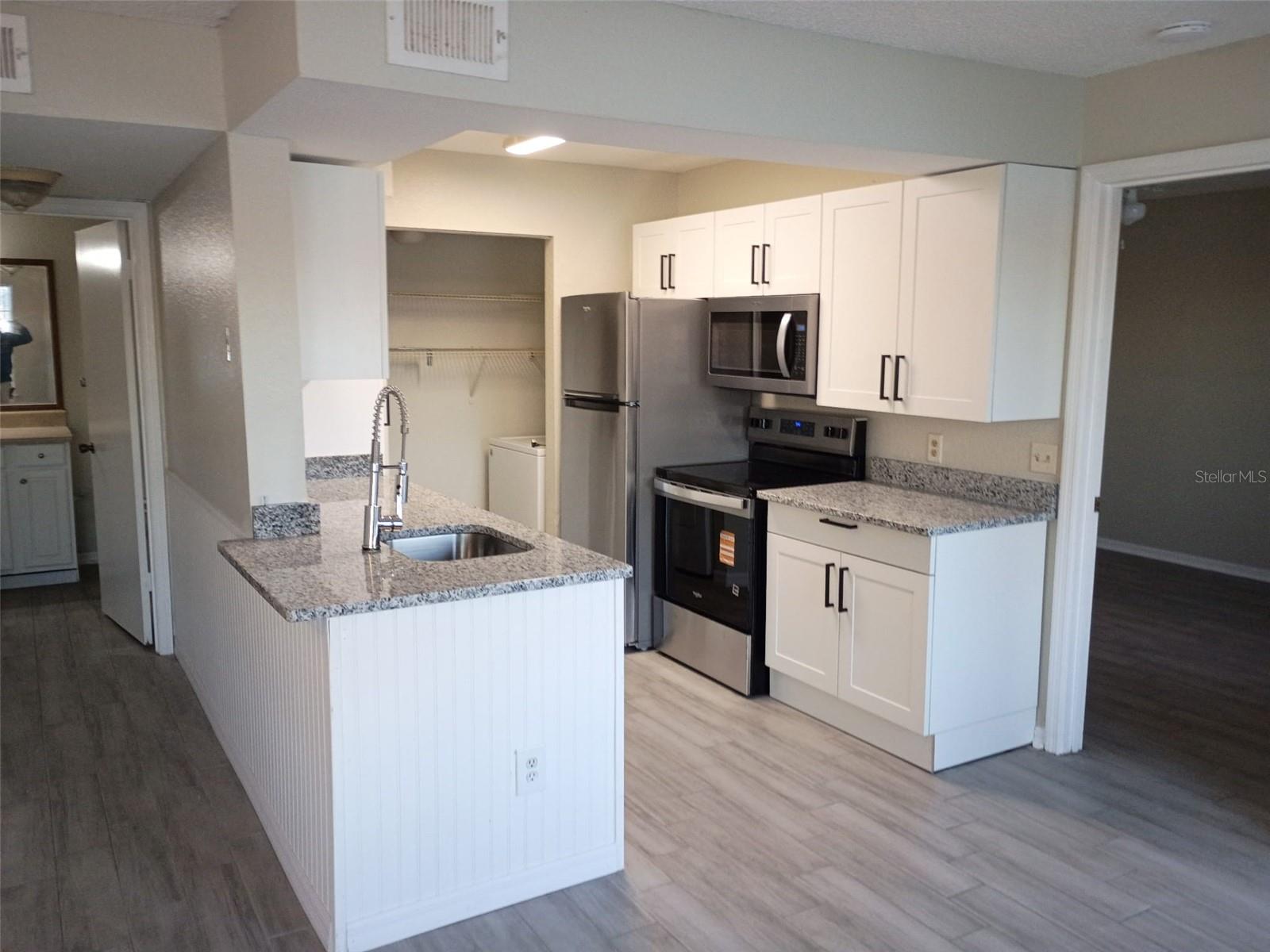 1037 S Hiawassee Rd #2818 Property Photo 11