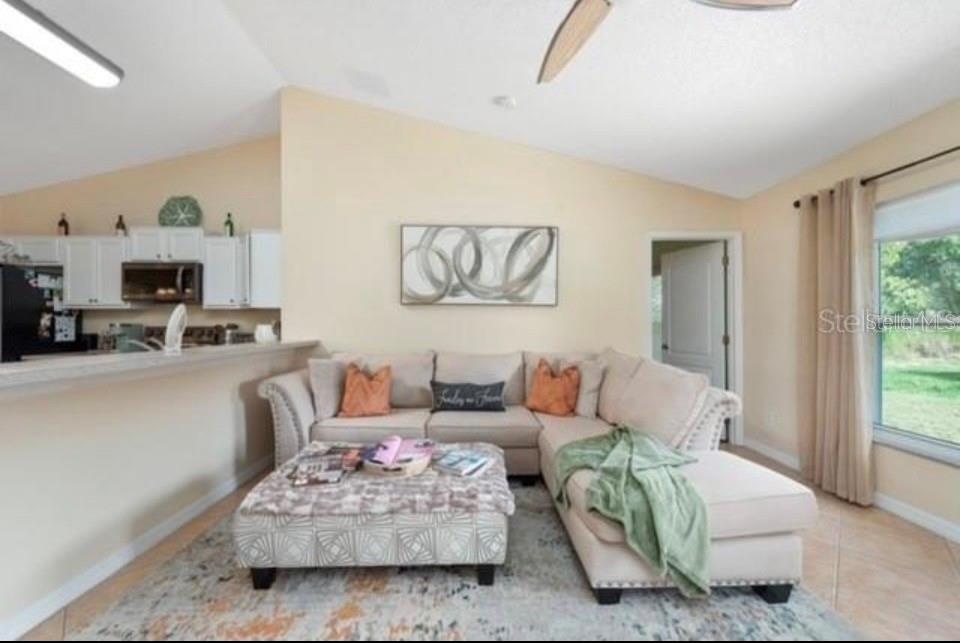 538 Lakeview Ct Property Photo 6