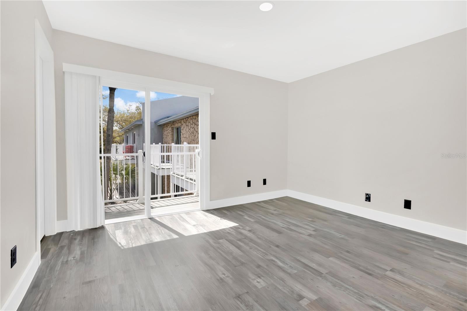 7300 Daniel Webster Dr #m7 Property Photo 13