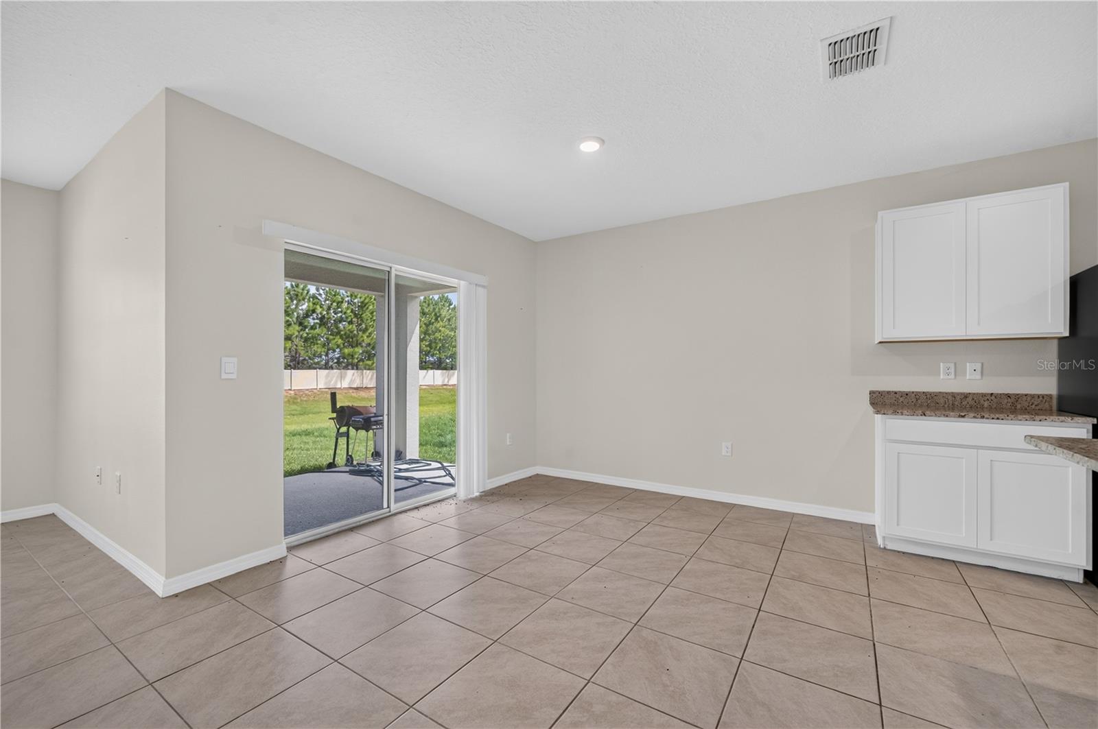 1292 Sugarwood St Property Photo 21