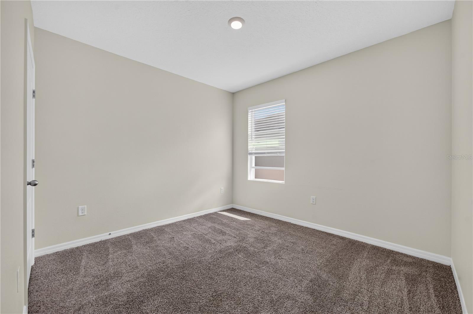 1292 Sugarwood St Property Photo 29
