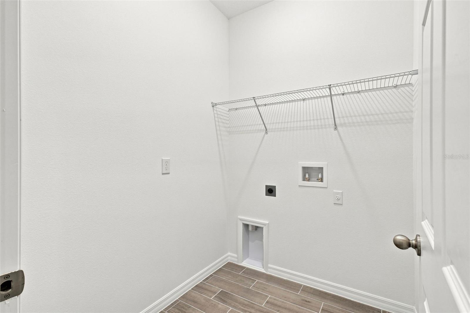 1868 Lattice Way Property Photo 20