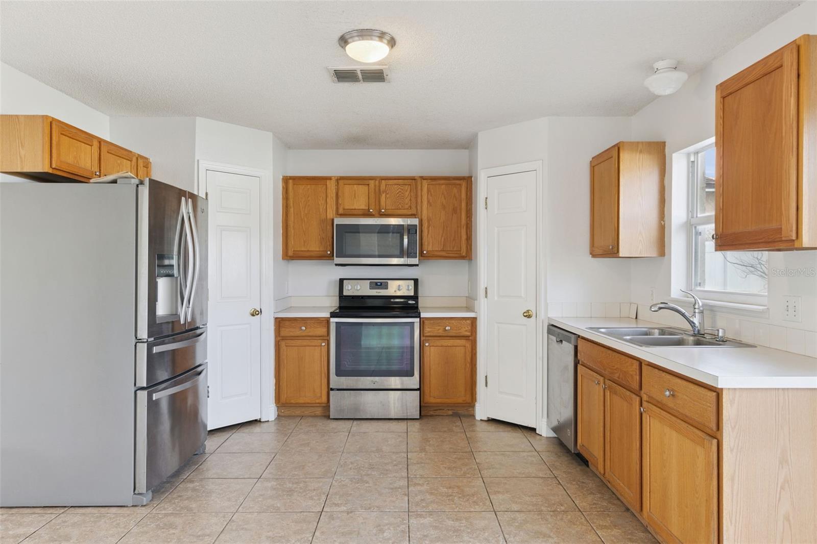 11245 Dacre Ln Property Photo 12