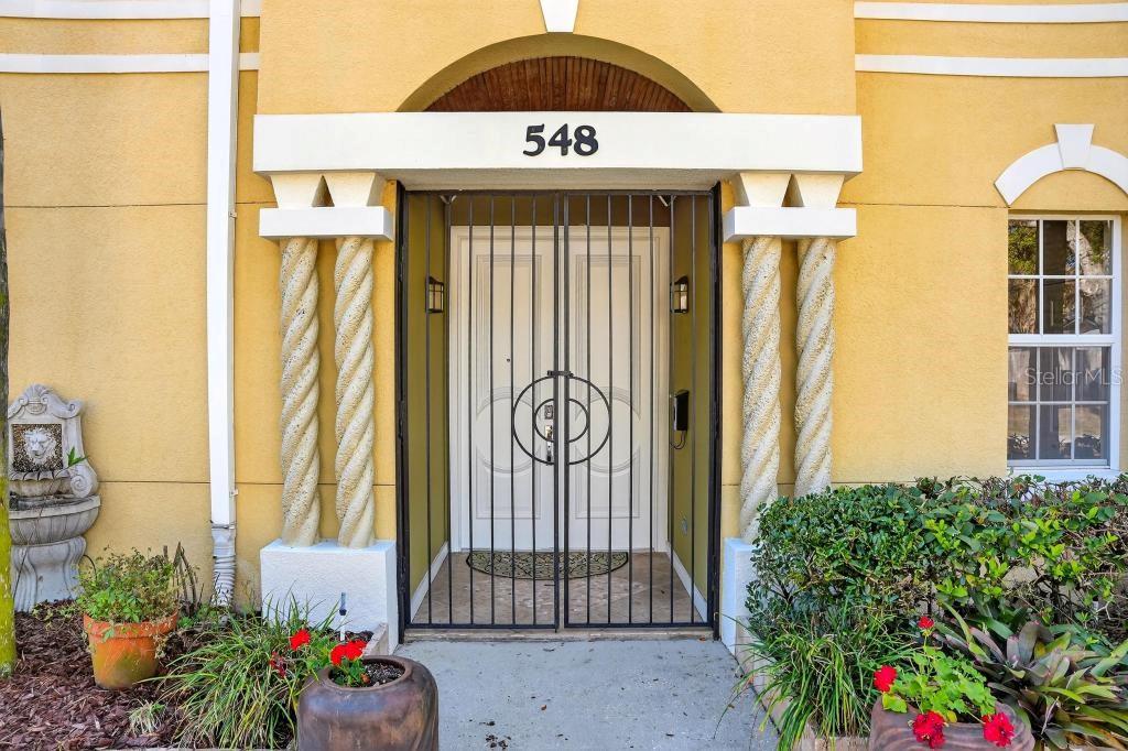 548 S Hyer Ave #1 Property Photo 2