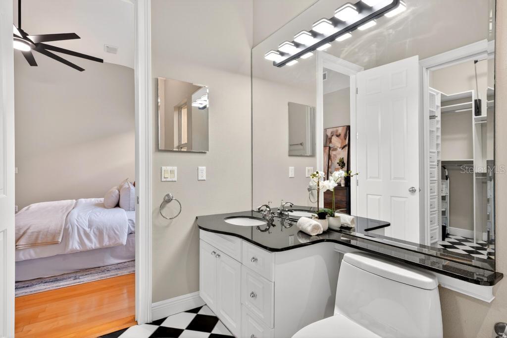 548 S Hyer Ave #1 Property Photo 48