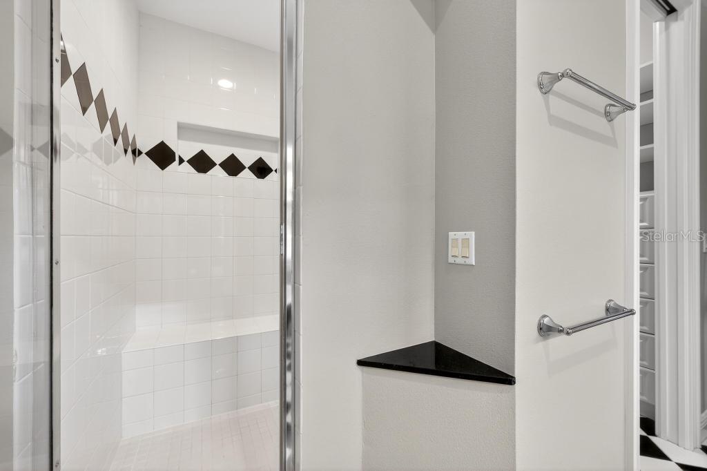 548 S Hyer Ave #1 Property Photo 49