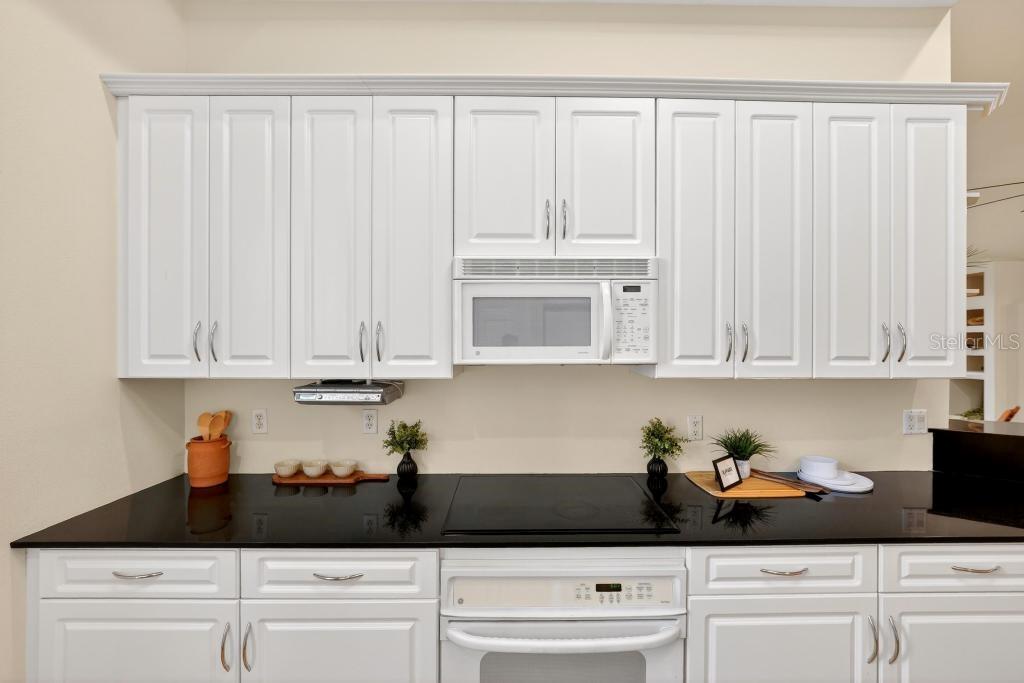 548 S Hyer Ave #1 Property Photo 66