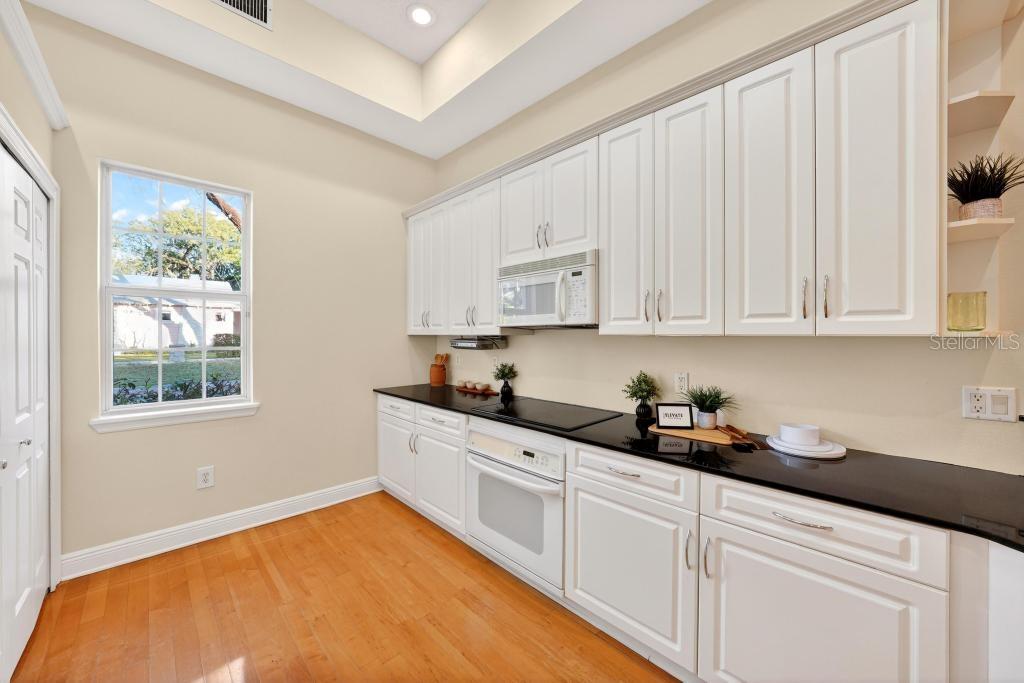 548 S Hyer Ave #1 Property Photo 67