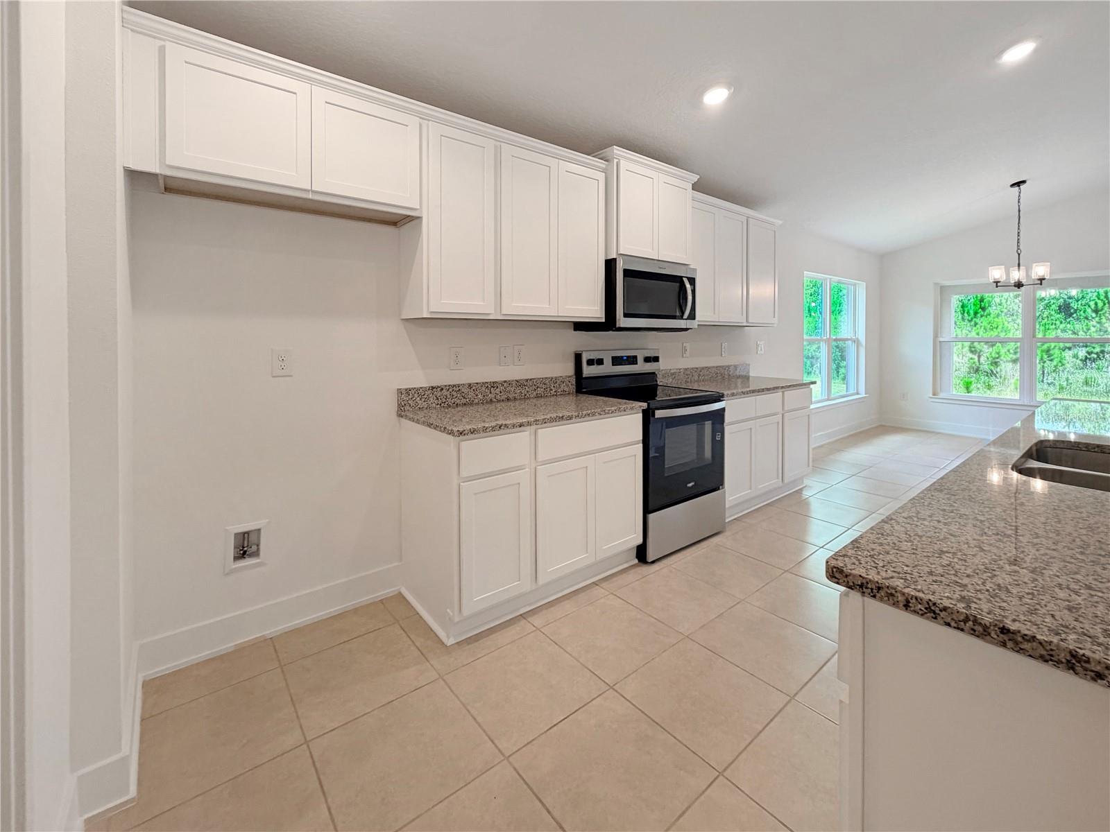7618 Bent Tree Loop Property Photo 6