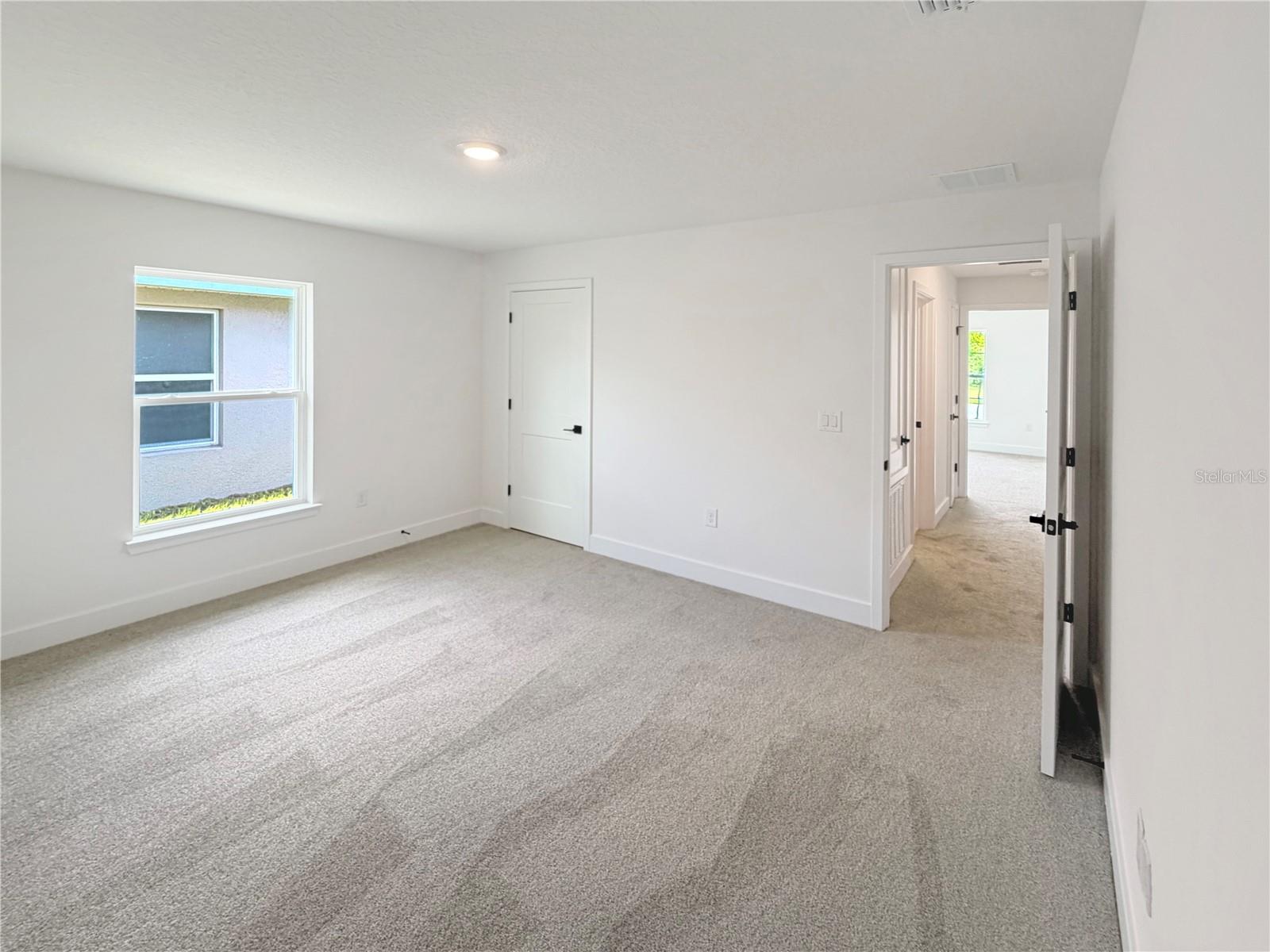 7618 Bent Tree Loop Property Photo 8