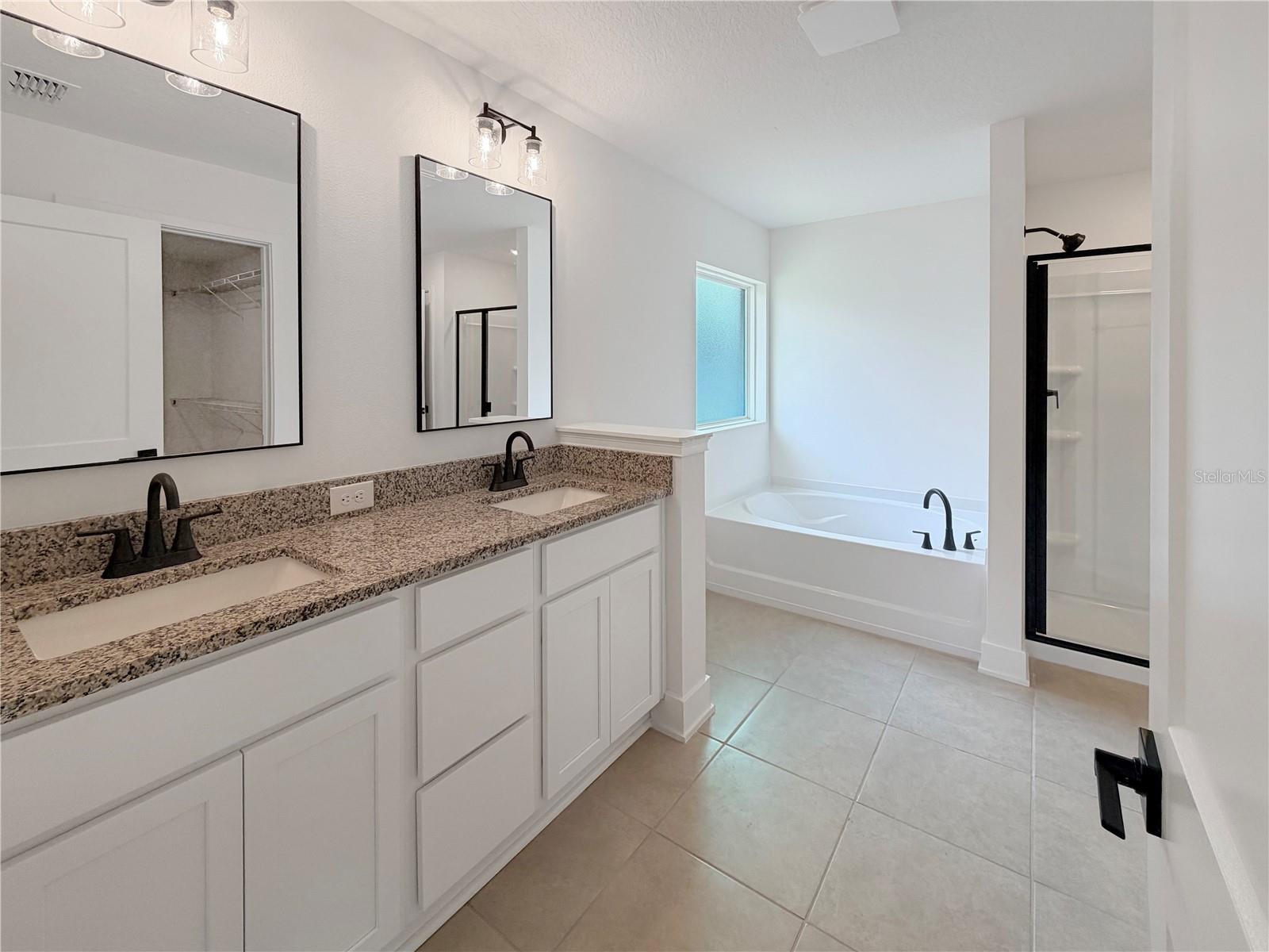 7618 Bent Tree Loop Property Photo 13