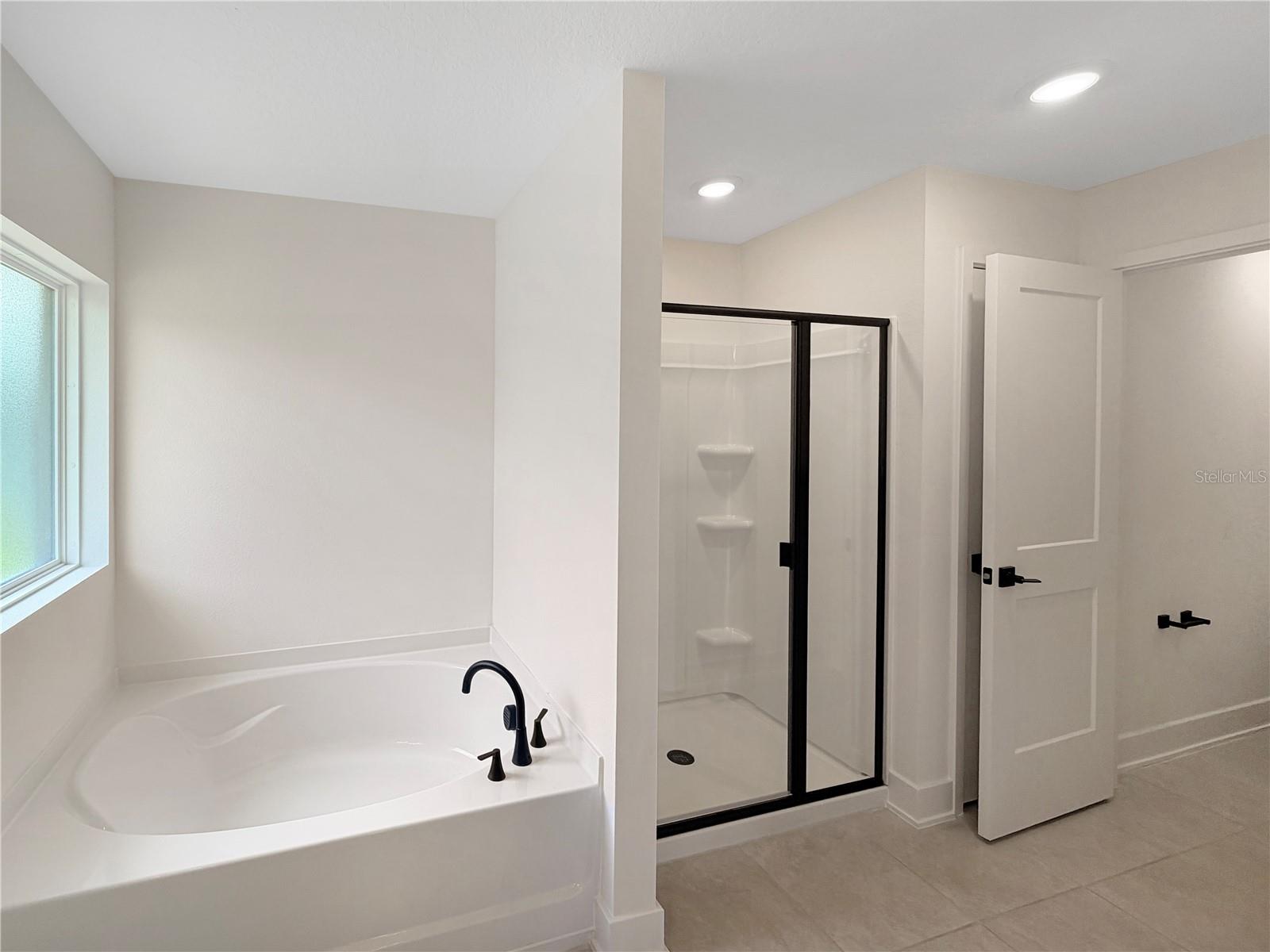 7618 Bent Tree Loop Property Photo 15