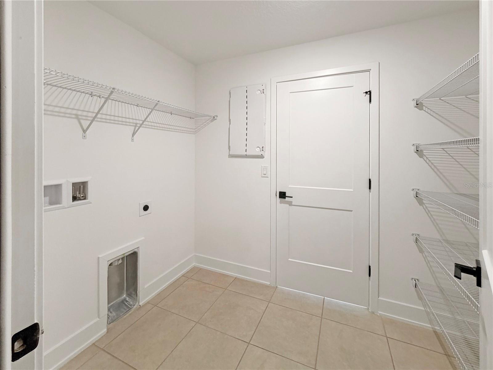 7618 Bent Tree Loop Property Photo 17