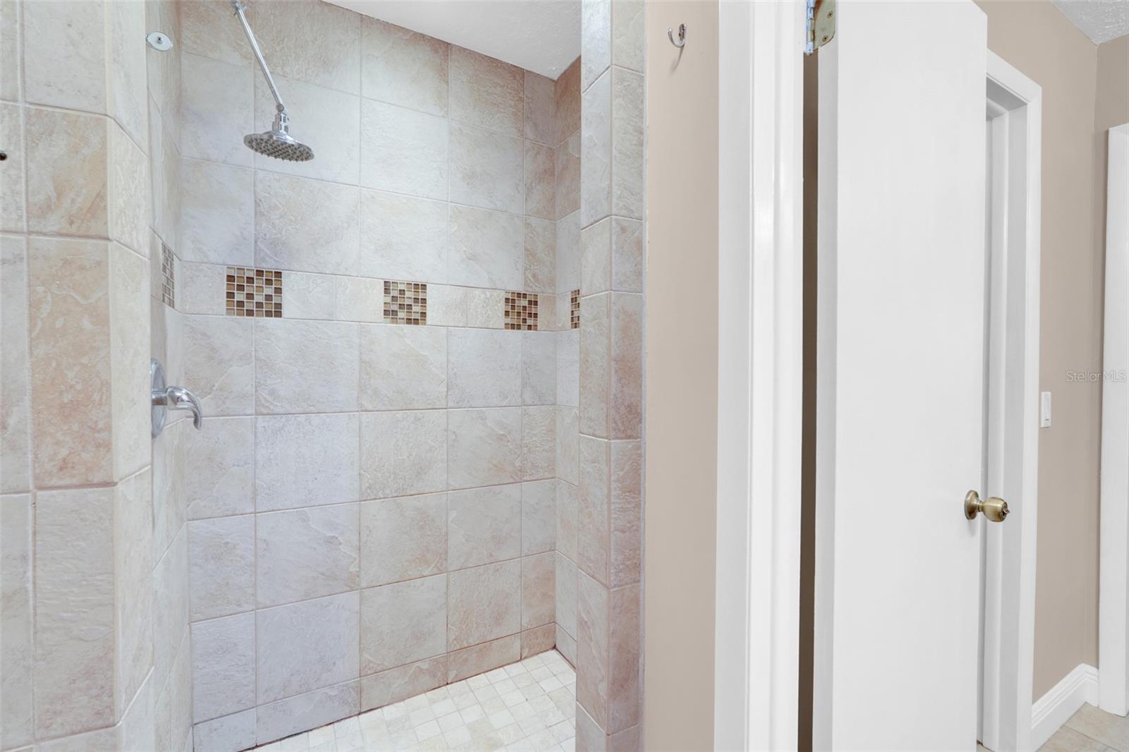 4224 Lake Underhill Rd #8b8 Property Photo 21