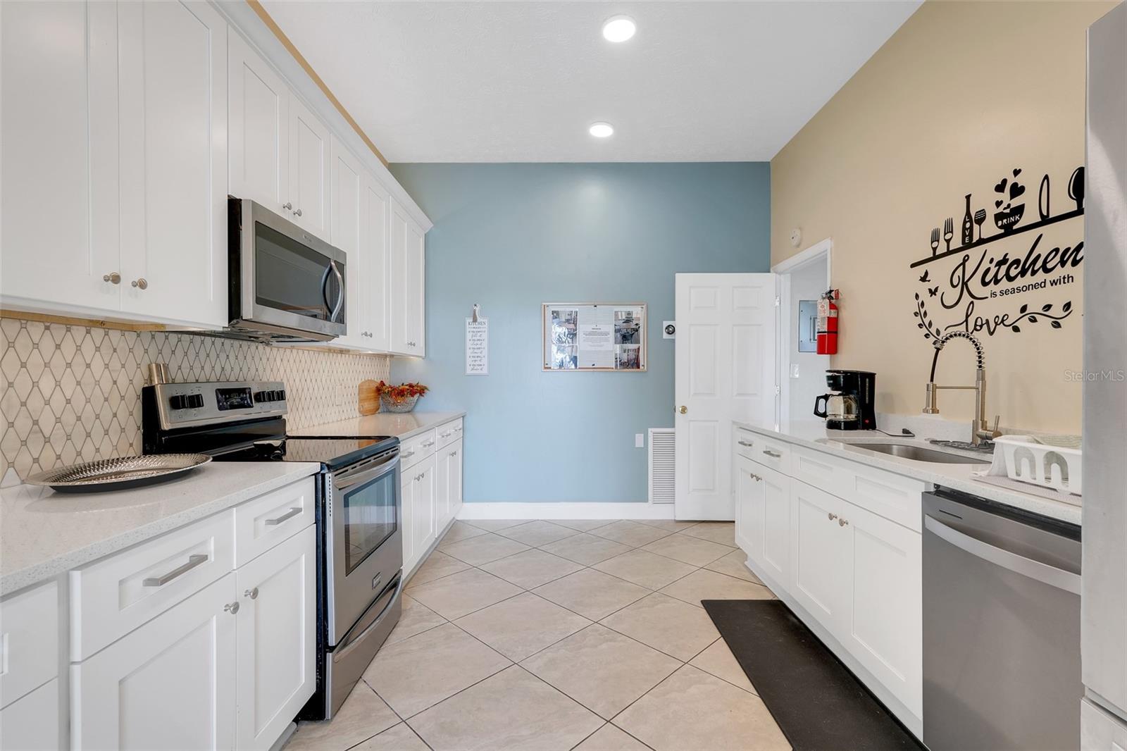 4224 Lake Underhill Rd #8b8 Property Photo 36