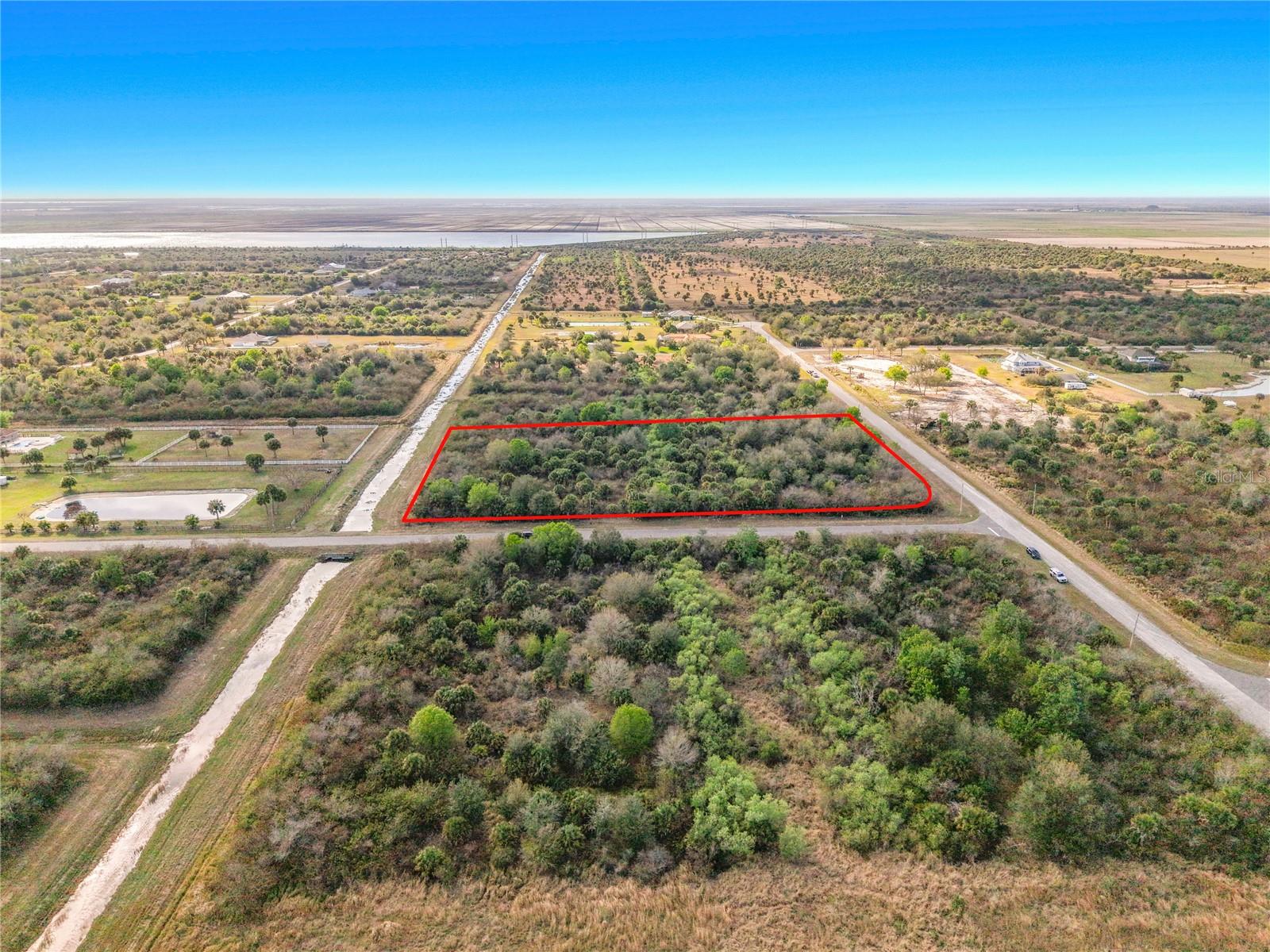 O6388847 Property Photo 1