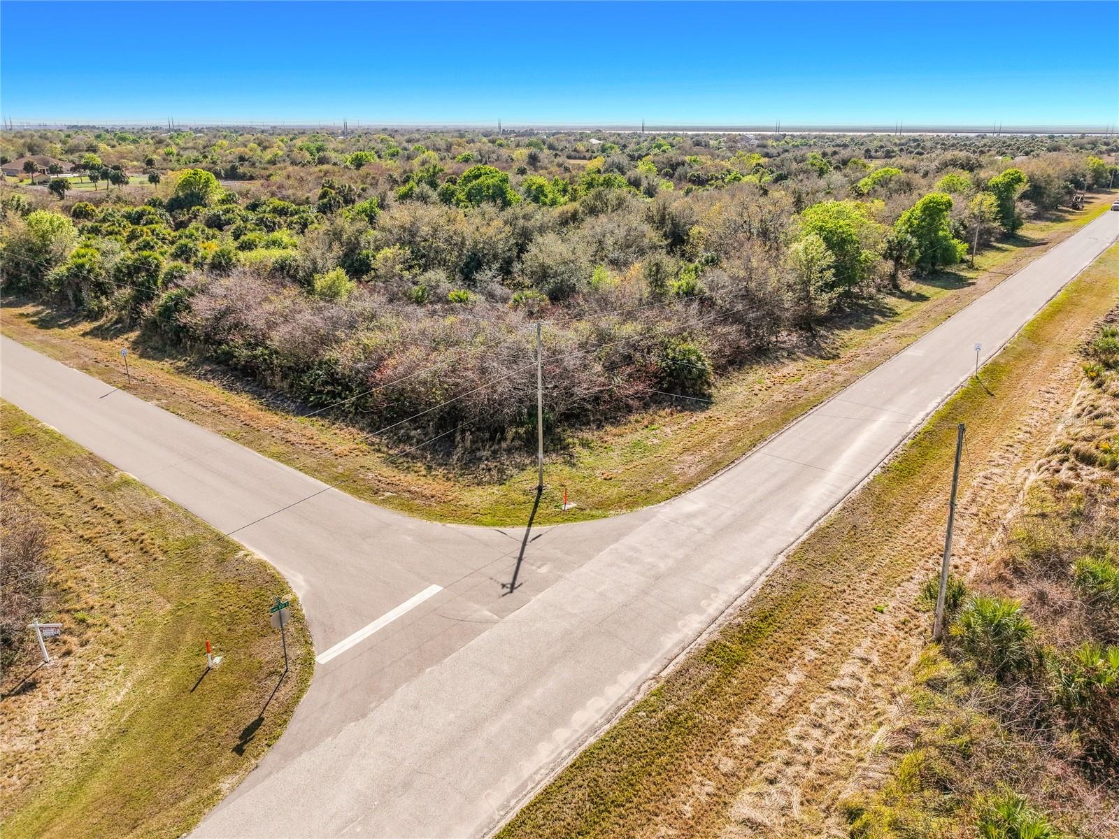 O6388847 Property Photo 13