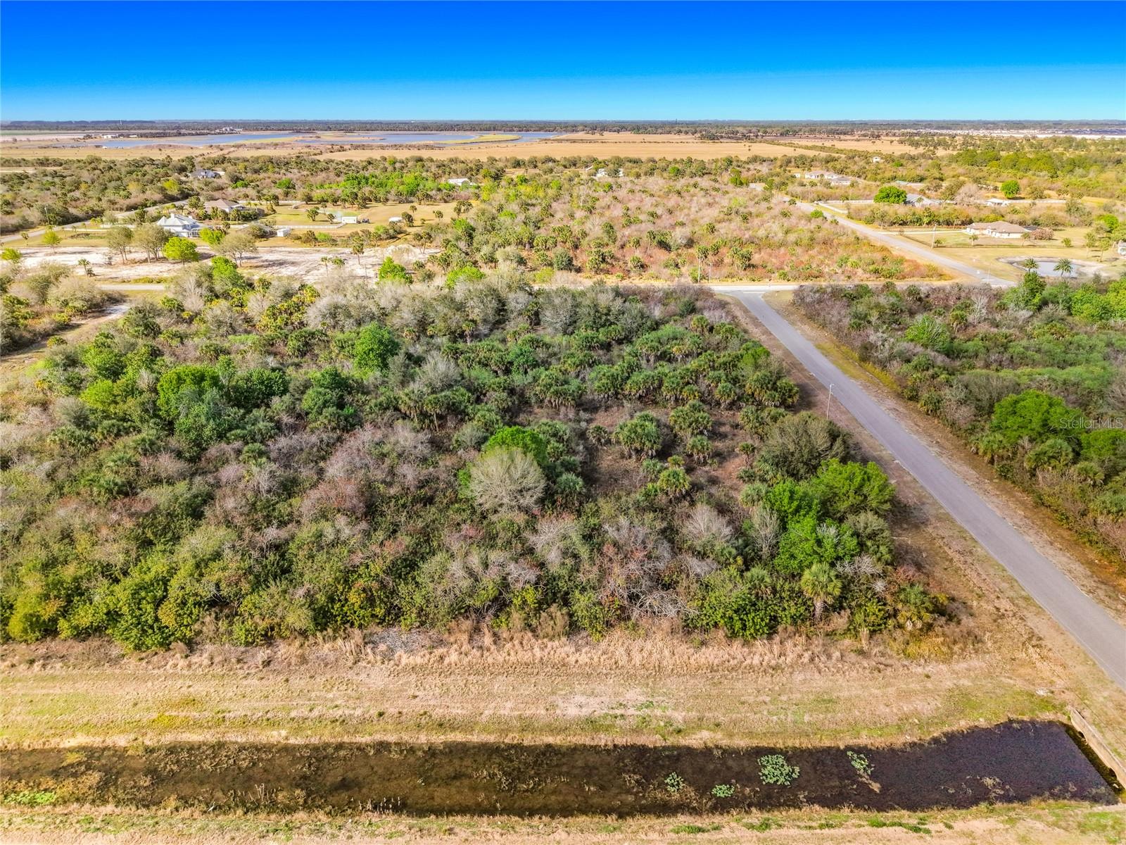 O6388847 Property Photo 17