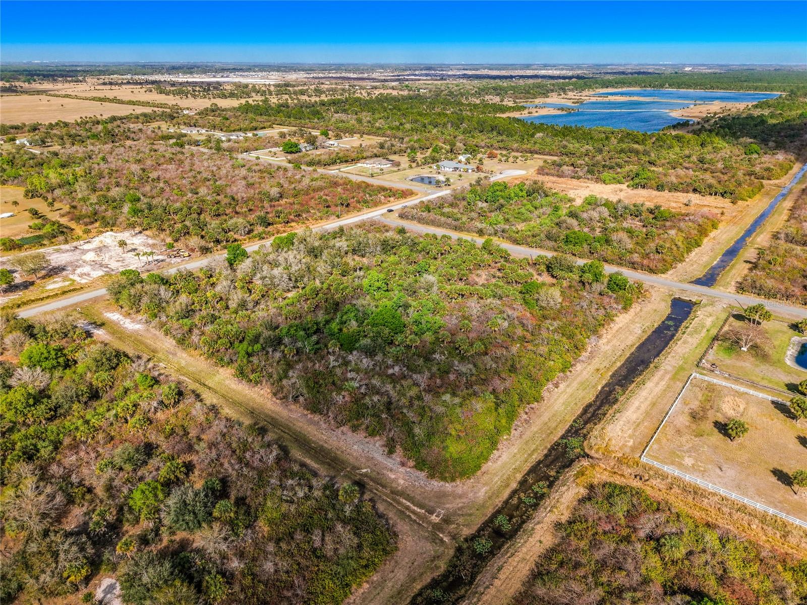 O6388847 Property Photo 25