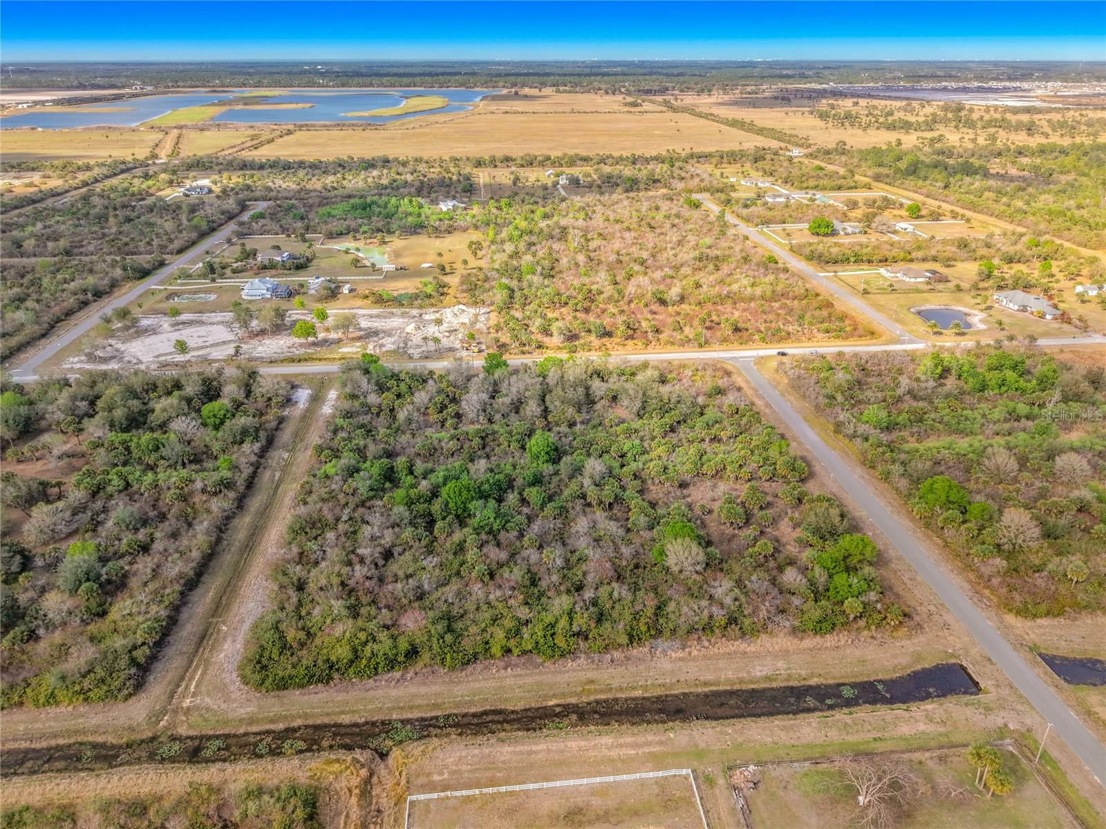 O6388847 Property Photo 31