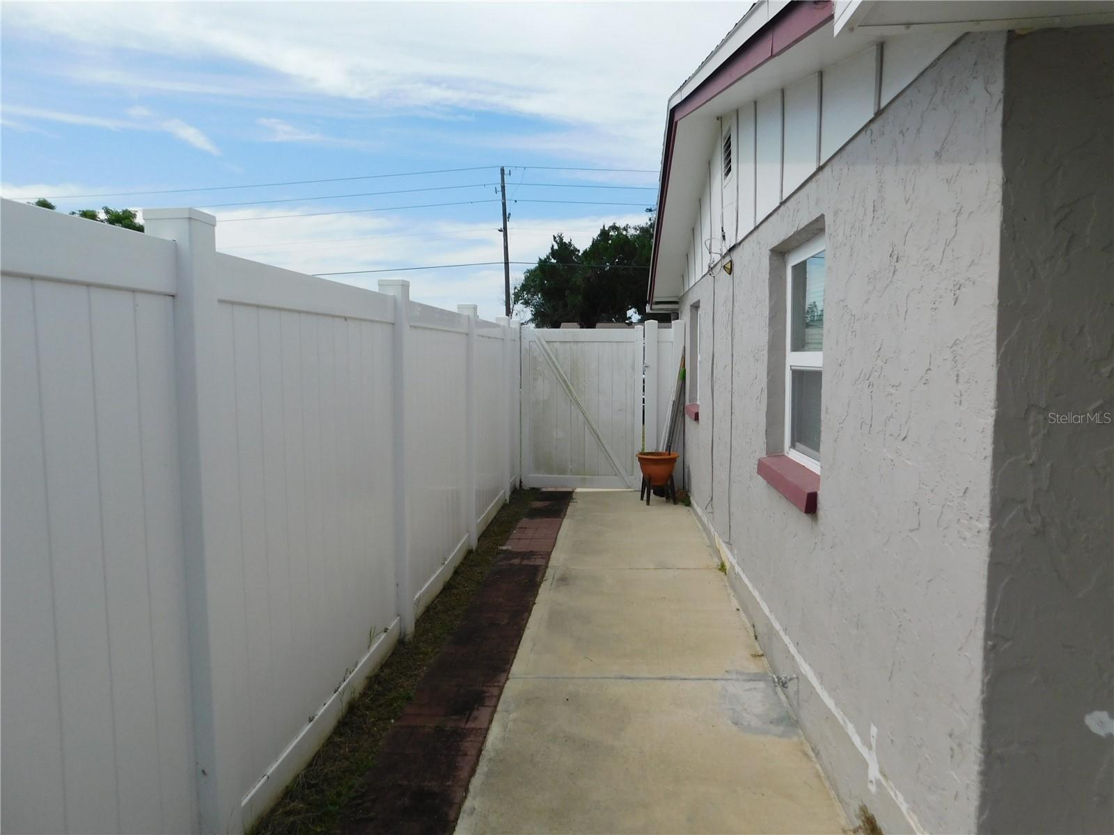 3801 Darlington Rd Property Photo 16