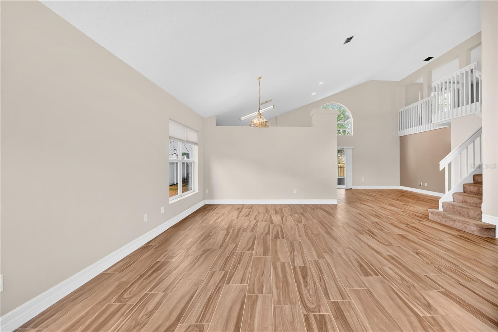13538 Fordwell Dr Property Photo 5