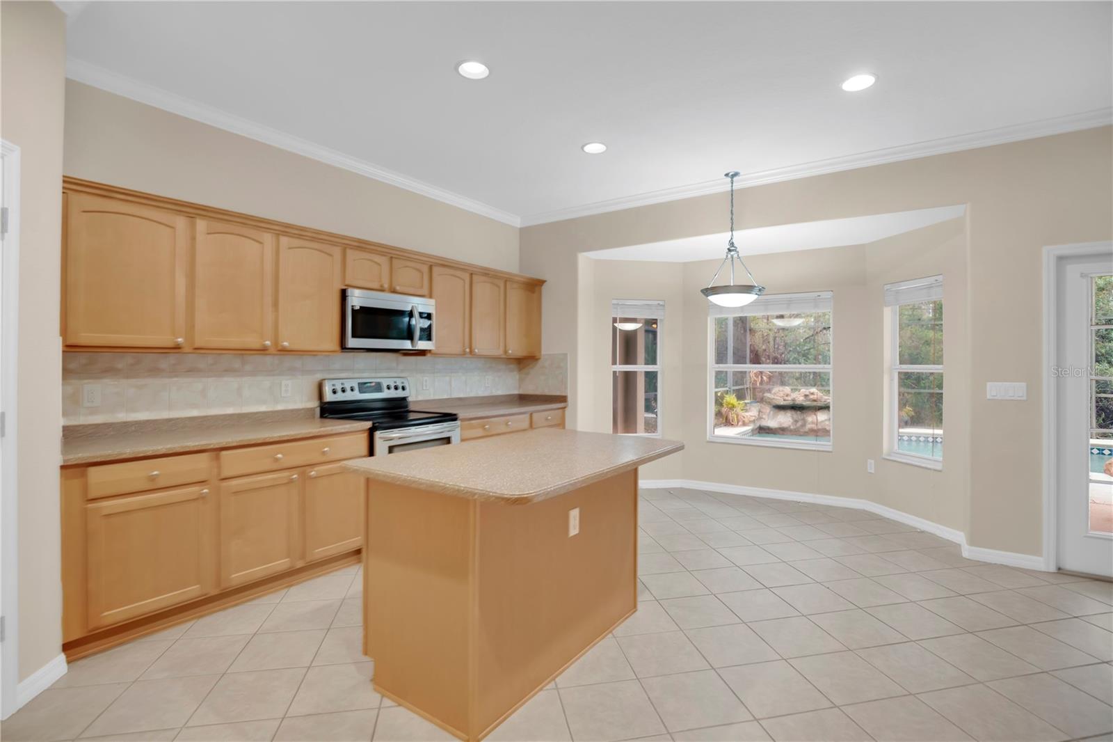 2615 Lakemoor Dr Property Photo 17