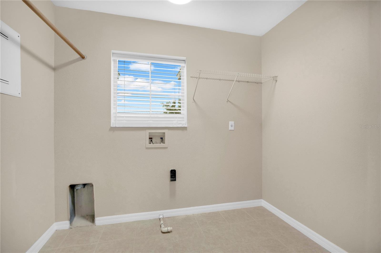 2615 Lakemoor Dr Property Photo 28