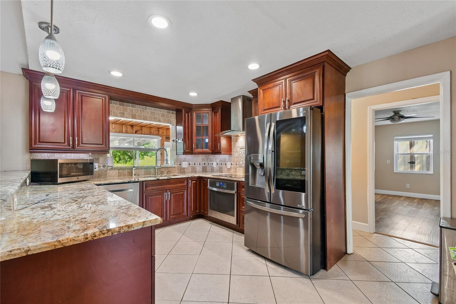 3244 Hunter Ct Property Photo 6