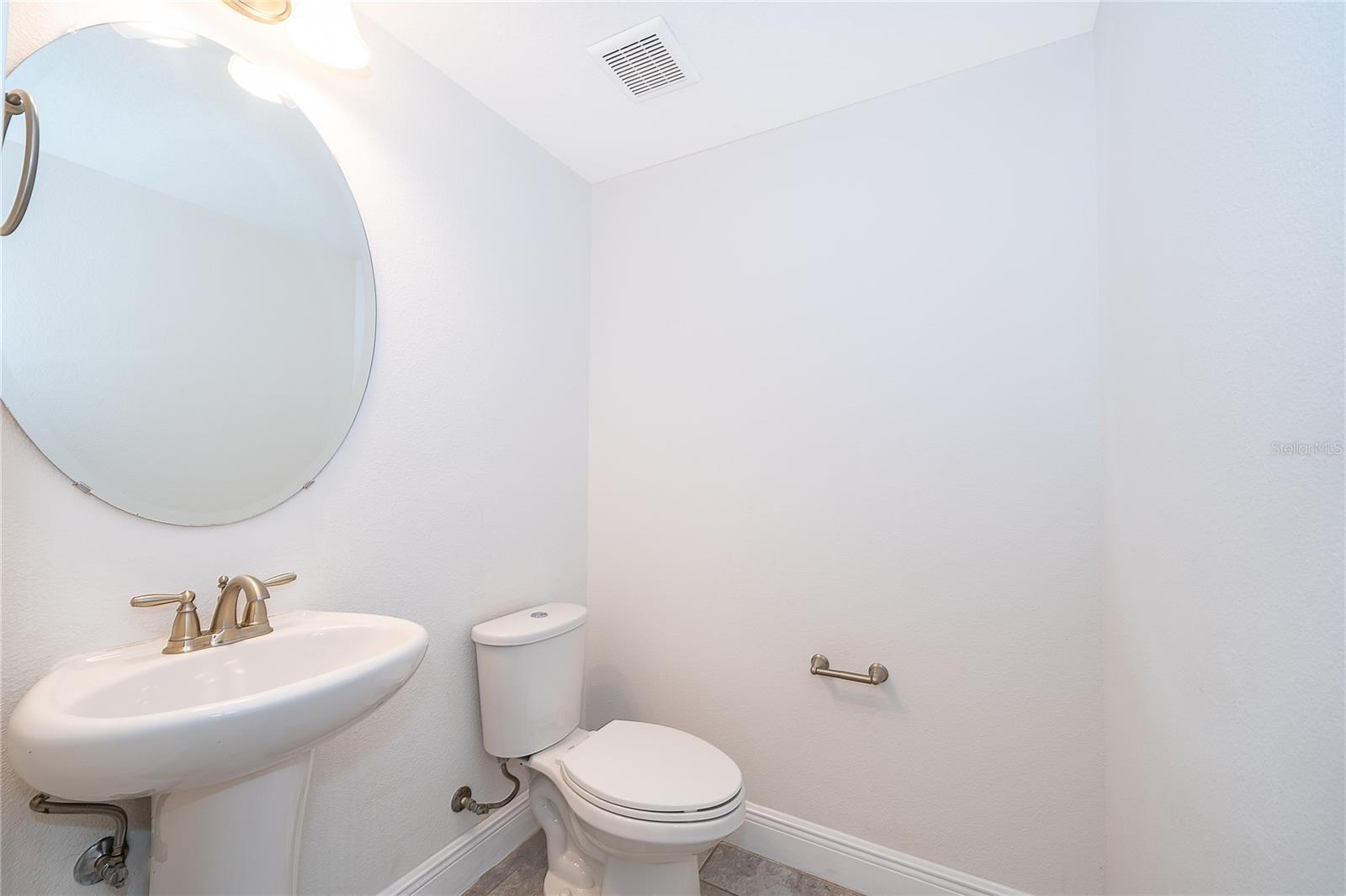 14044 Millington St Property Photo 21