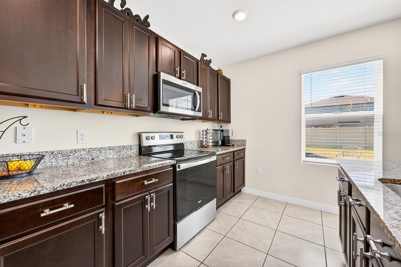 3353 Eastgrove Ter Property Photo 4