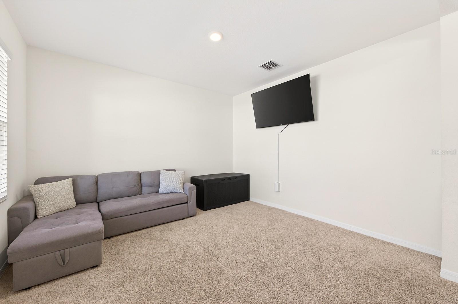 3353 Eastgrove Ter Property Photo 10