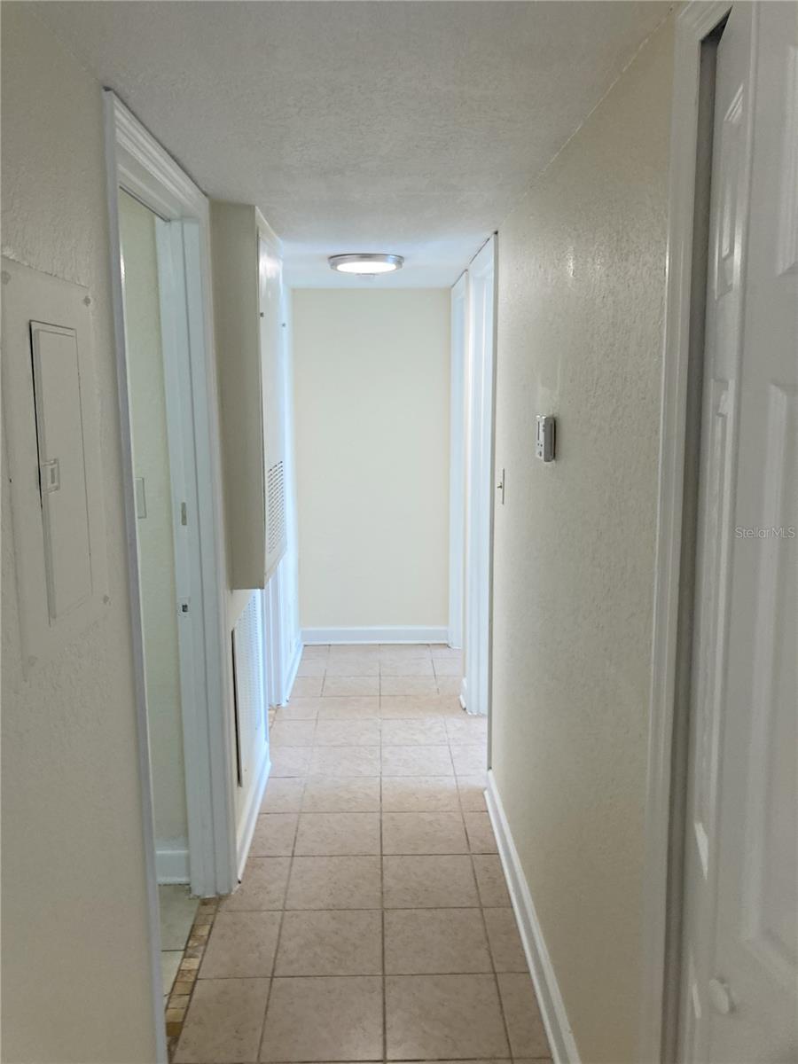 2918 Antique Oaks Cir #25 Property Photo 8