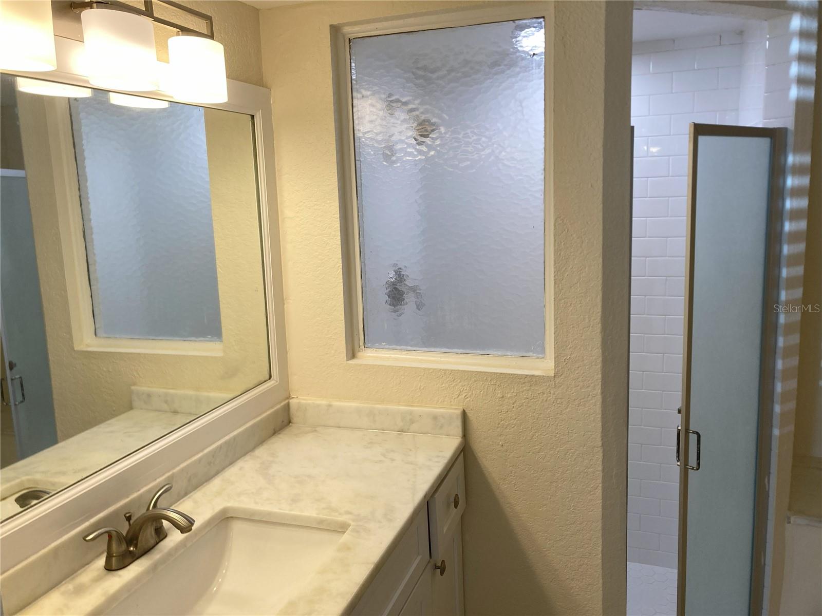 2918 Antique Oaks Cir #25 Property Photo 11
