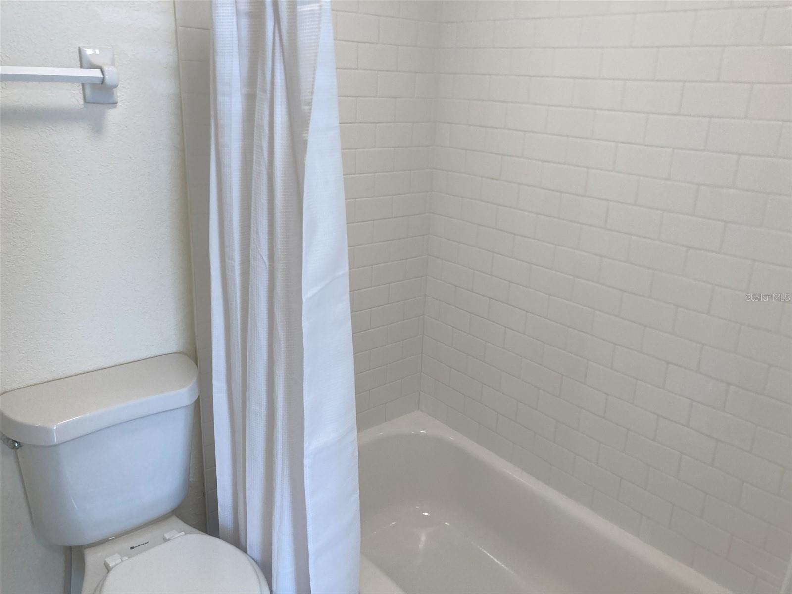 2918 Antique Oaks Cir #25 Property Photo 15