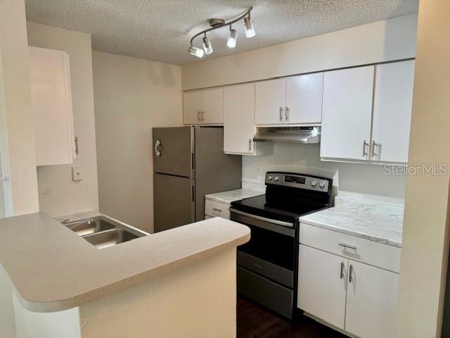 2521 Grassy Point Dr #101 Property Photo 3