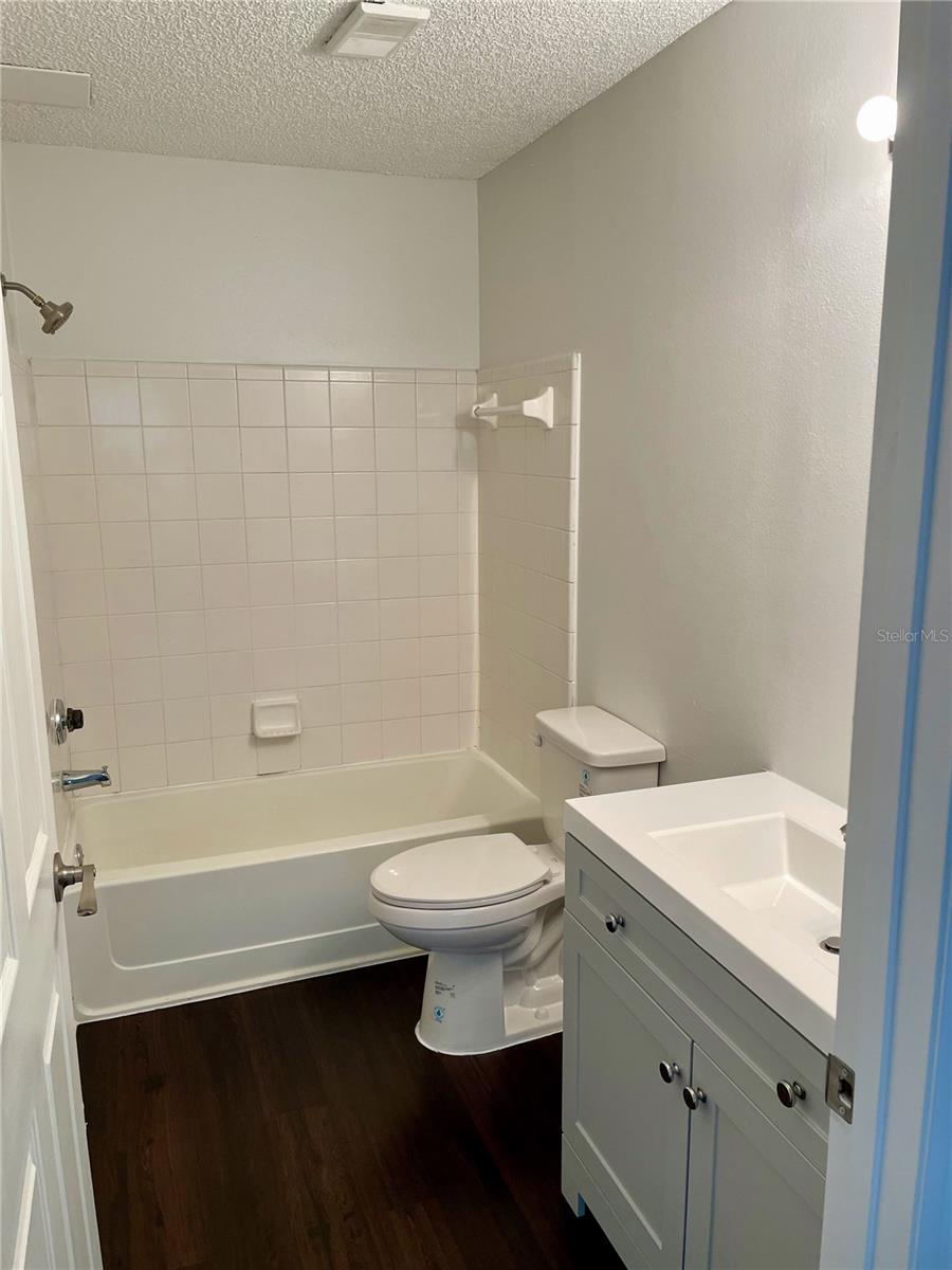 2521 Grassy Point Dr #101 Property Photo 9