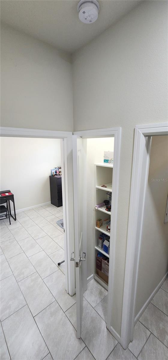 1823 Spring Shower Cir Property Photo 26