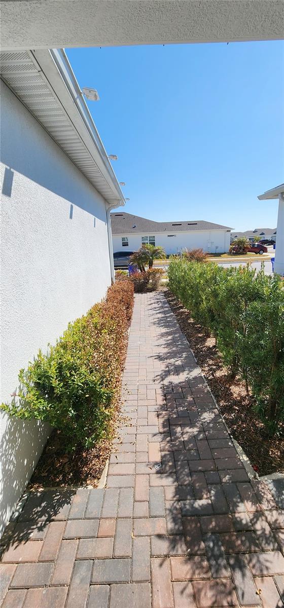 1823 Spring Shower Cir Property Photo 35
