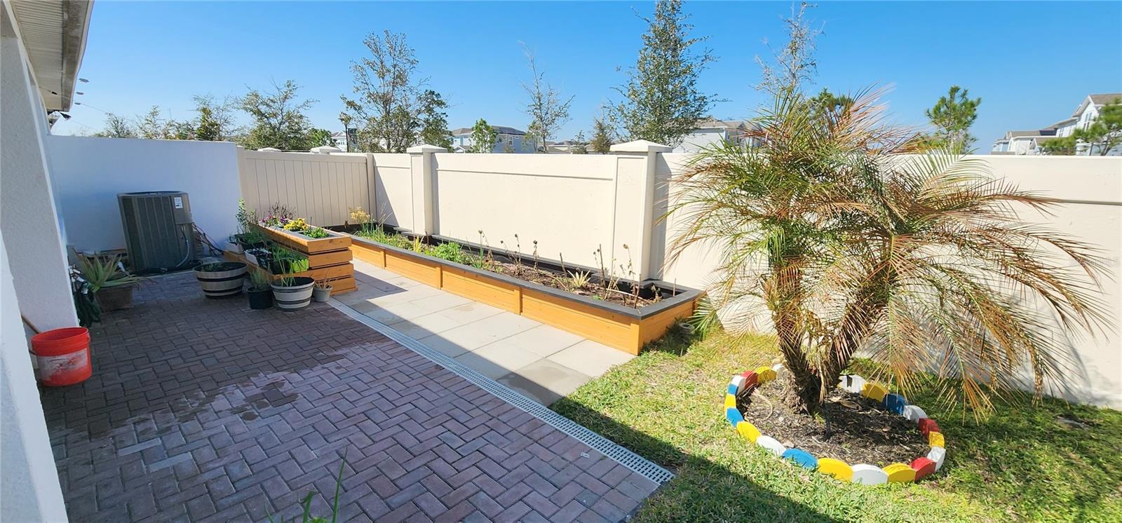 1823 Spring Shower Cir Property Photo 37