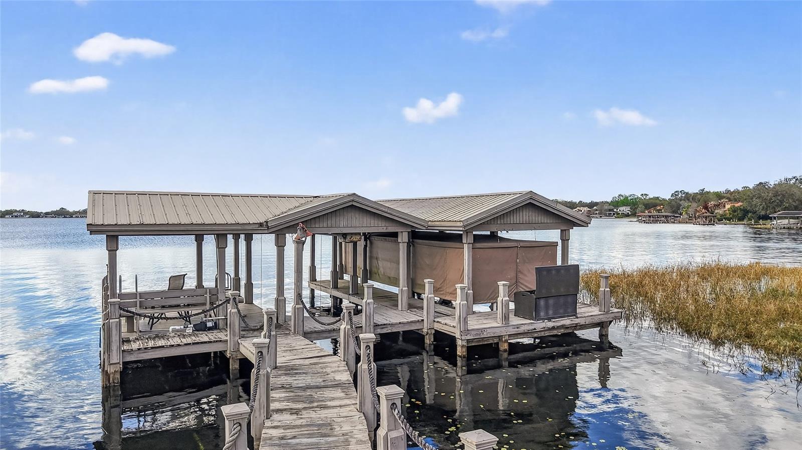 2624 Midsummer Dr Property Photo 23