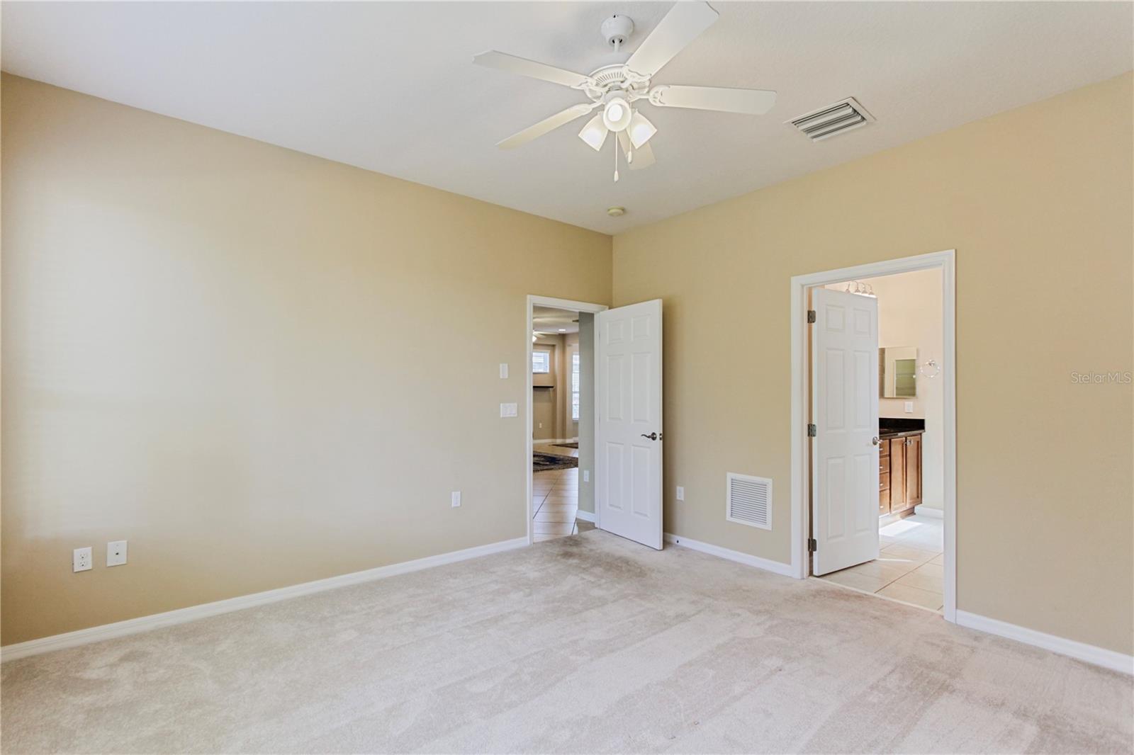 374 Salt Marsh Ln Property Photo 19