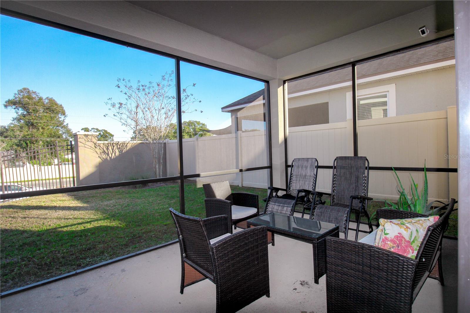 2280 Avian Loop Property Photo 5