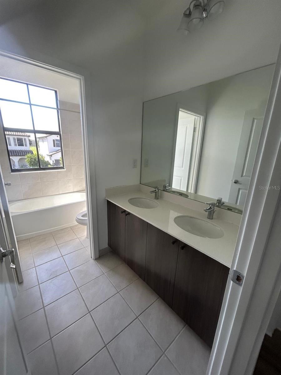 5525 Agostino Way Property Photo 24
