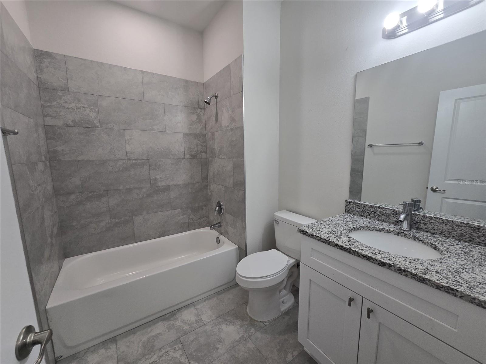 2025 Dunbar St Property Photo 11