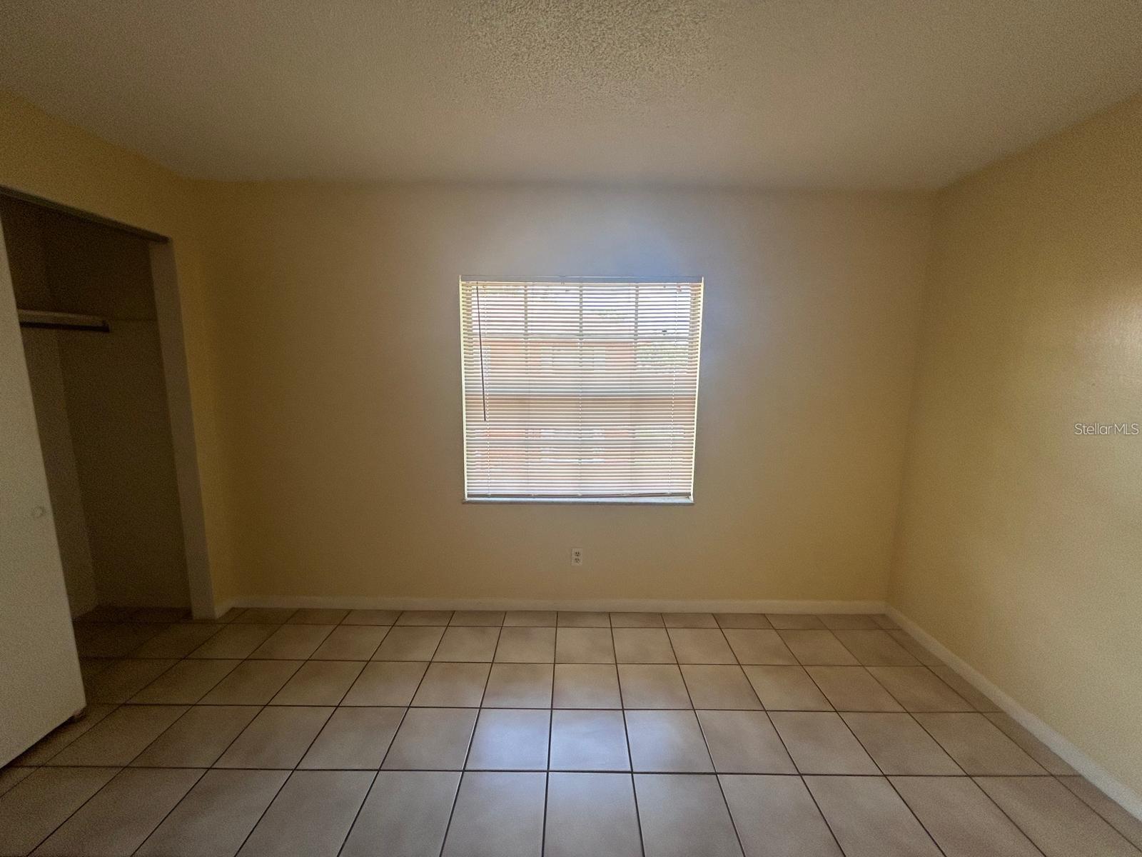 1627 W Oak Ridge Rd #d Property Photo 12