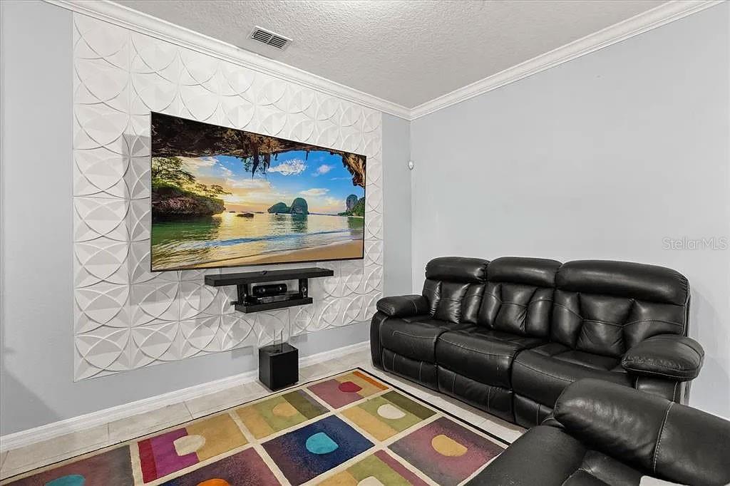 662 Fortanini Cir Property Photo 3