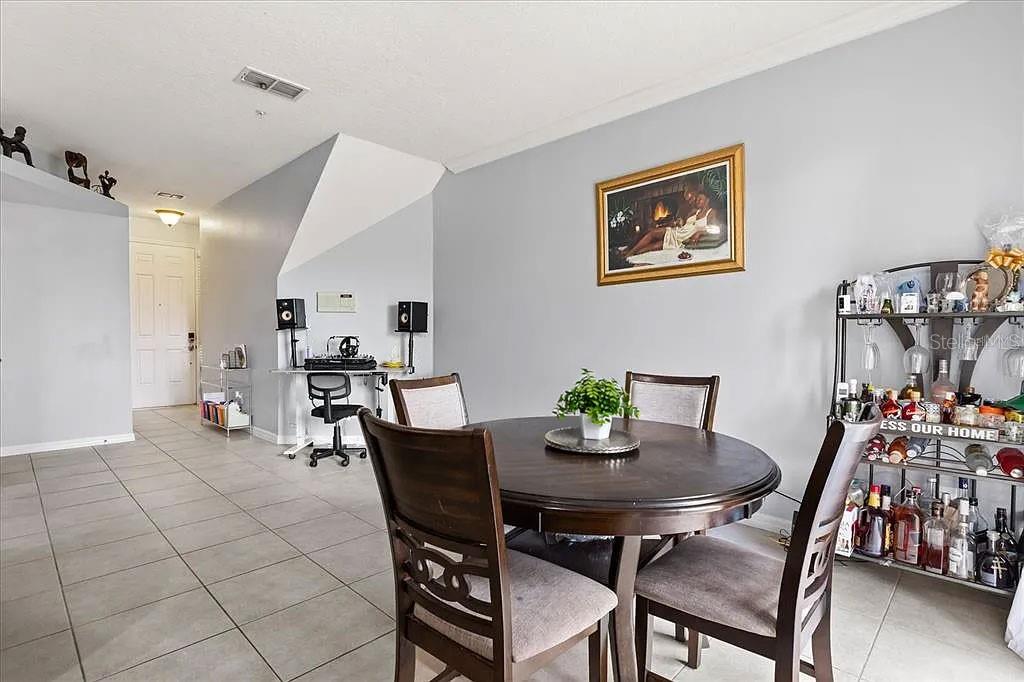 662 Fortanini Cir Property Photo 5
