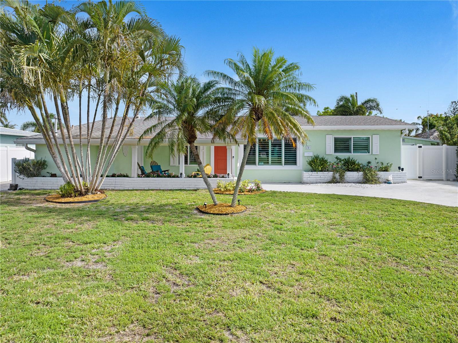 231 OCEAN BLVD